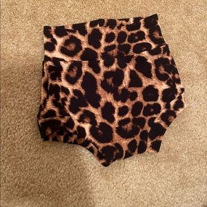 Boutique Leopard Bummies